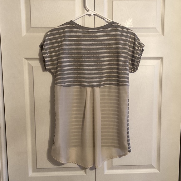 Stylus Striped Gray T-Shirt - Picture 3 of 4